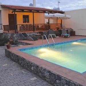 felia-villa.rethymnohotels.net/
